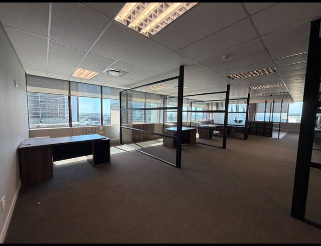 798.90M² BUILDING TO LET IN CAPE TOWN CITY CENTRE